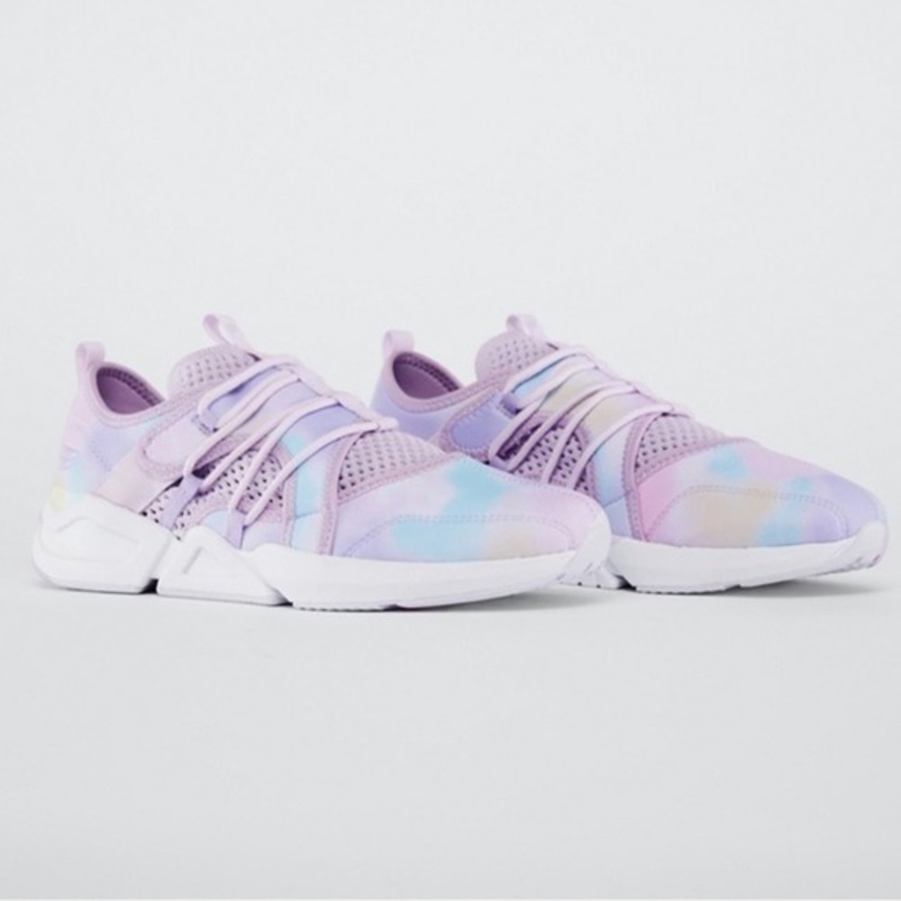 Fabletics Brookside‎ Performance Sneaker in Orchard Tint Multi Tie Dye Size 9.5